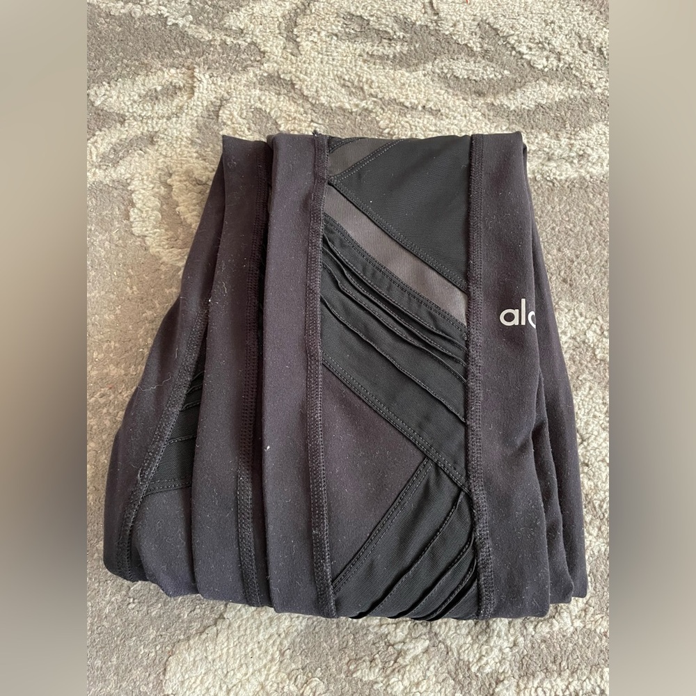 Alo Black Leggings